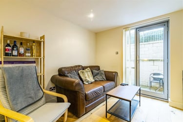 2 bed house, Ropewalk Court, Arboretum, Nottingham, NG15AD - Image 11